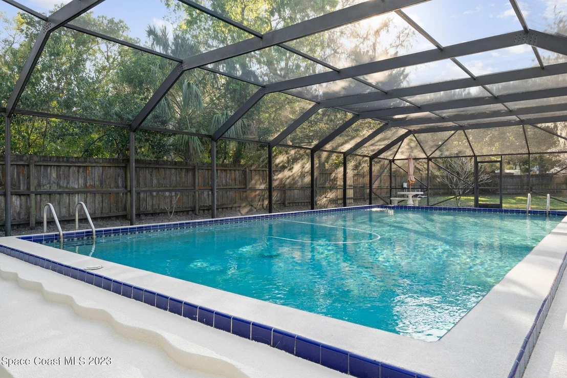 Photo of 1455 Rockledge Drive