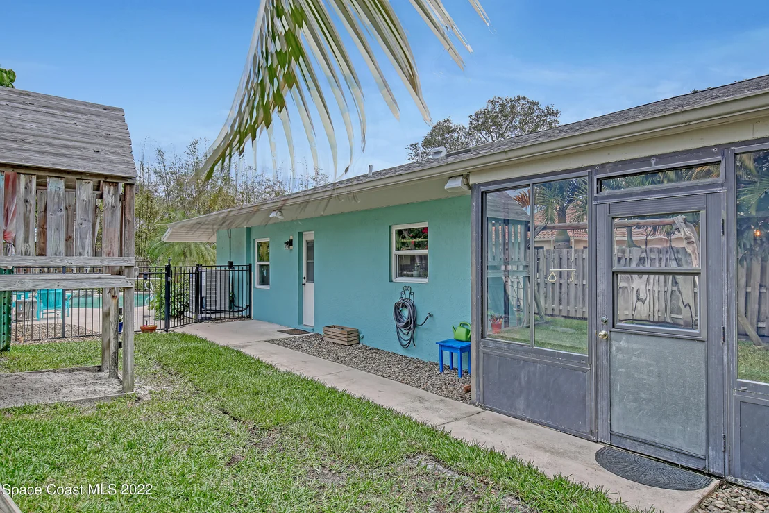 Photo of 400 Mosswood Boulevard