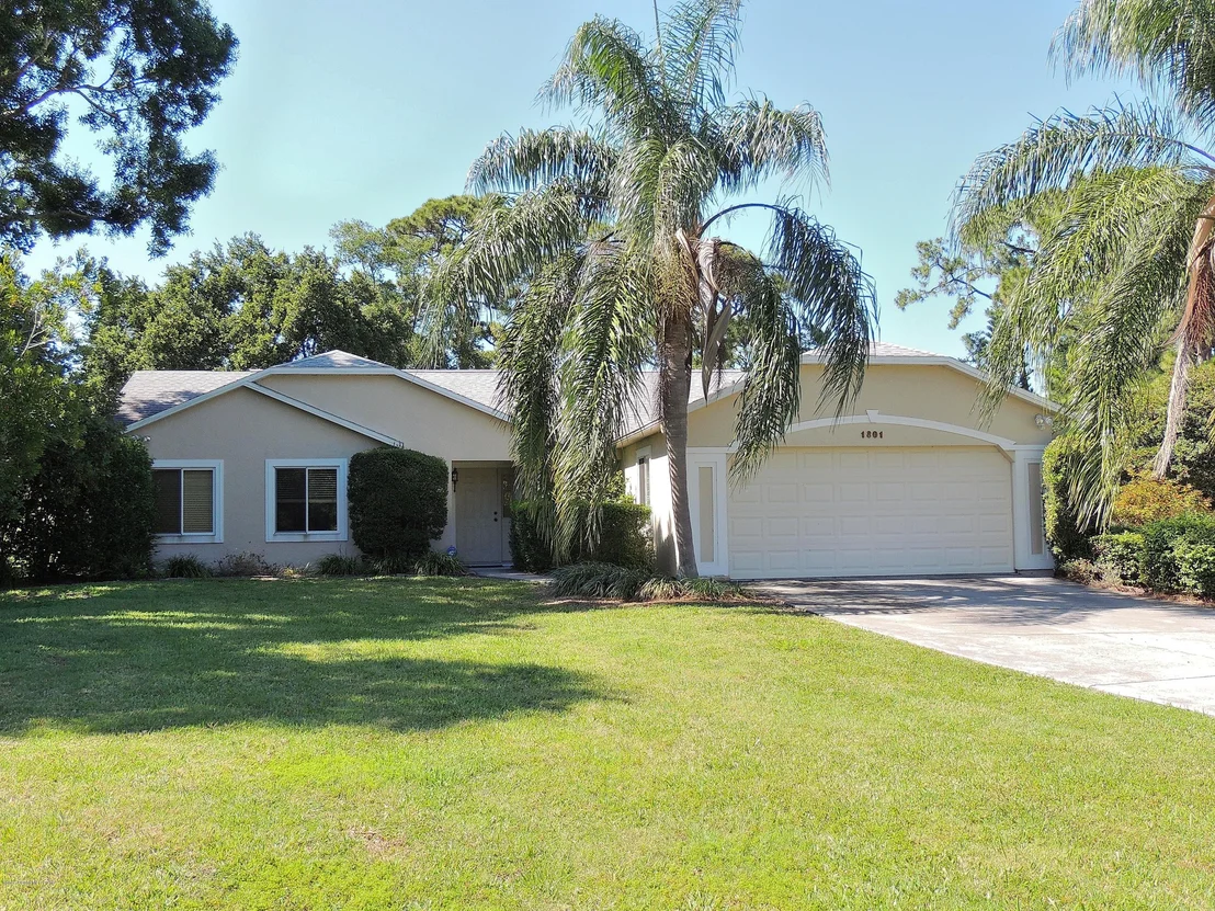 Photo of 1801 Laurel Oak Drive N