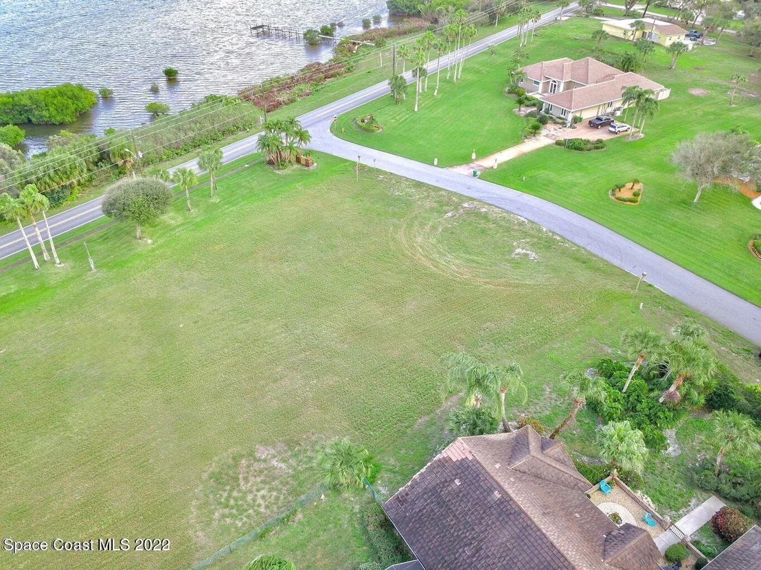 Photo of 295 Utopia Circle