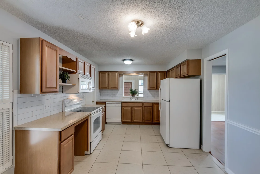 Photo of 6595 Grissom Parkway