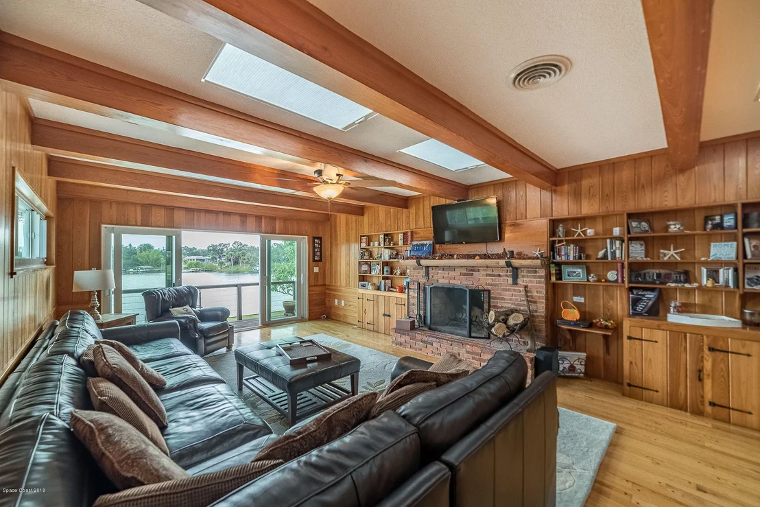 Photo of 1131 Rivermont Drive