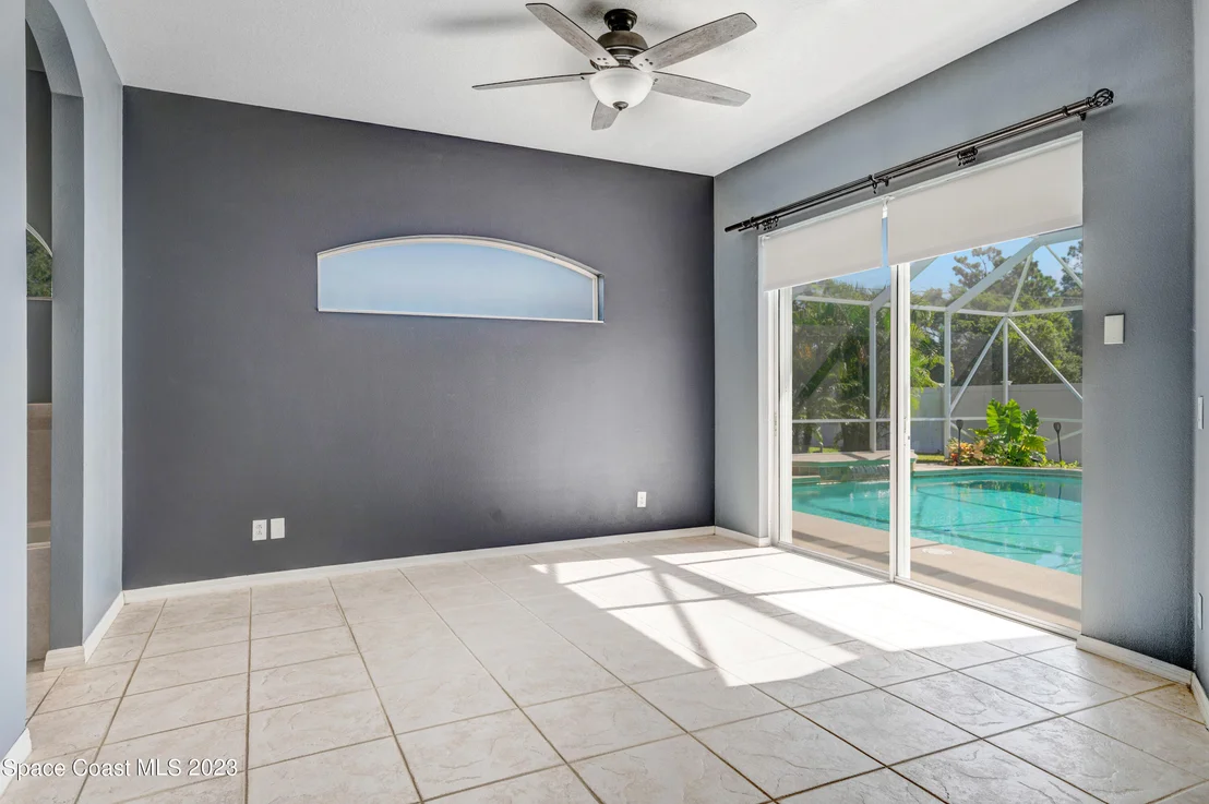 Photo of 1421 Whitman Drive