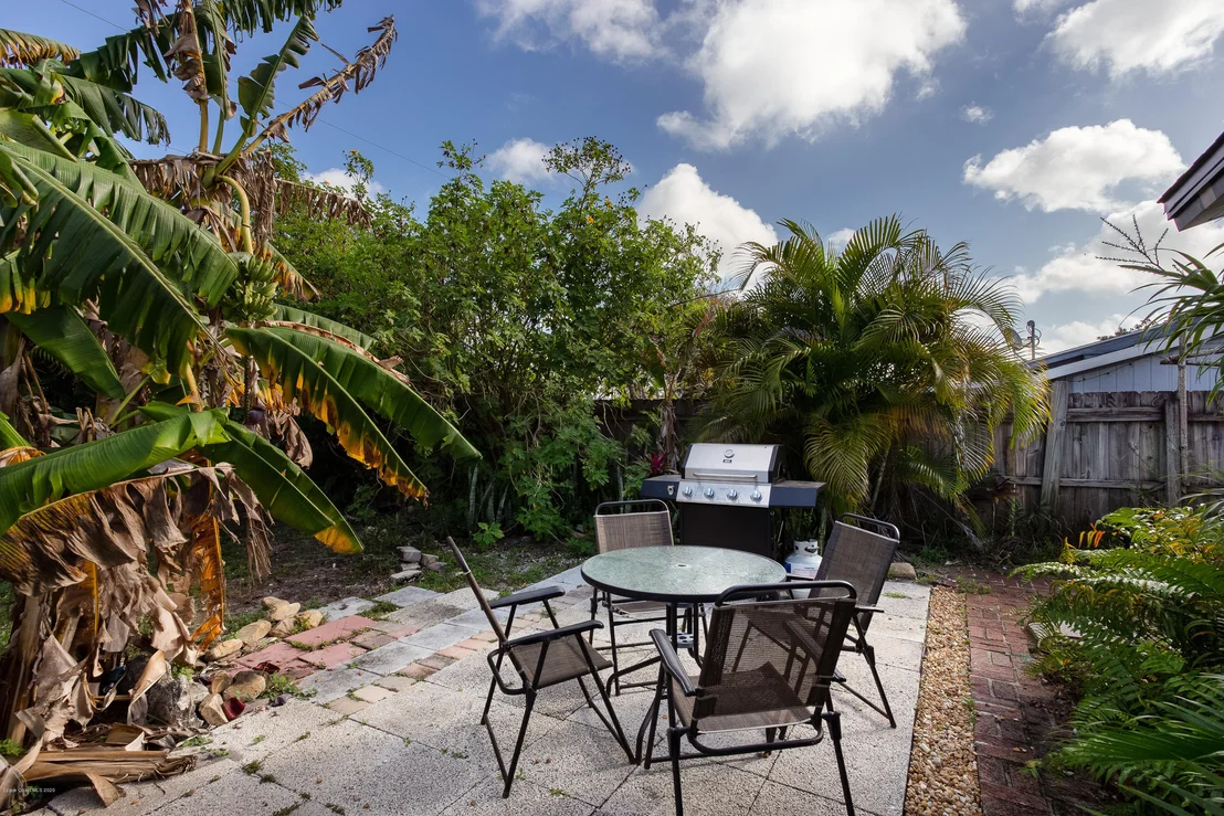 Photo of 1952 W Ixora Drive W
