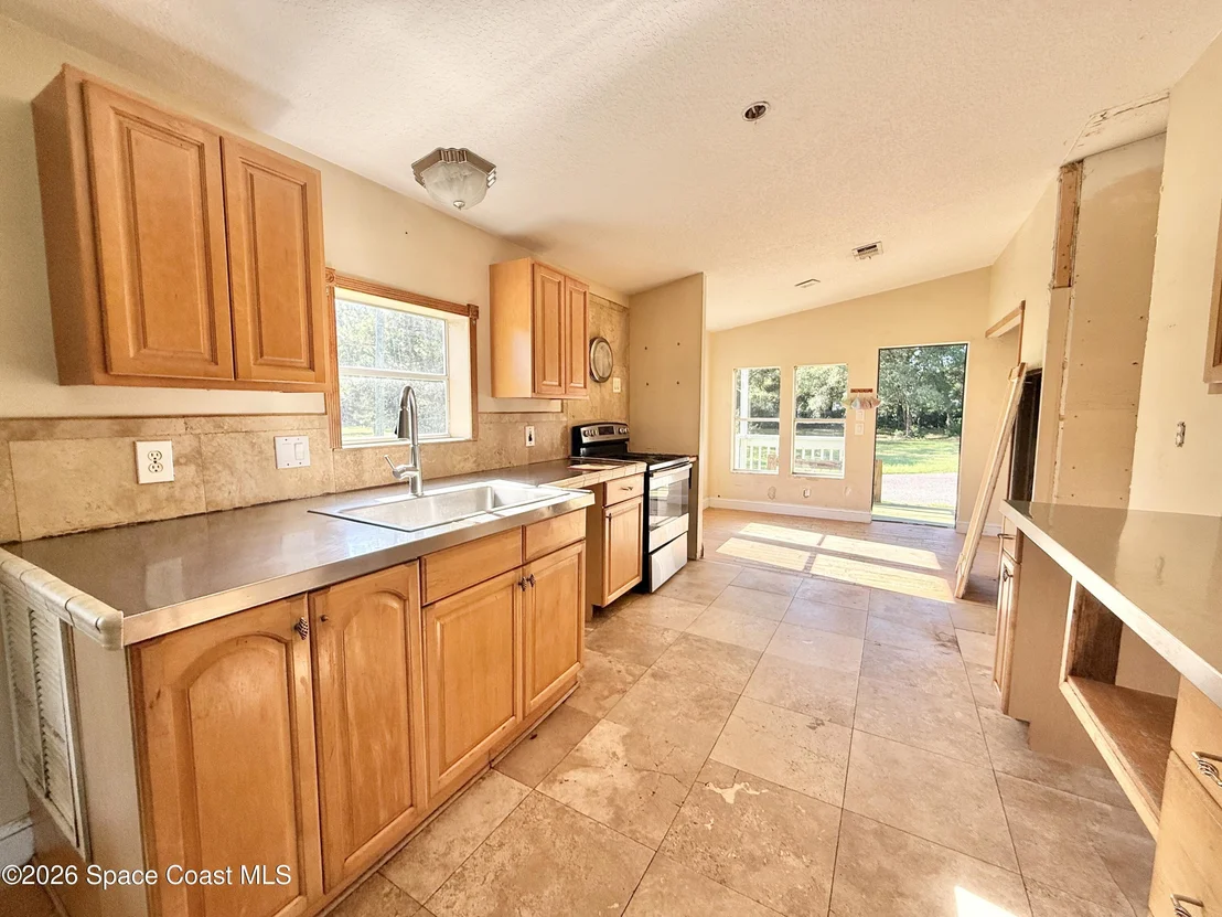 Photo of 572 N Pine Street