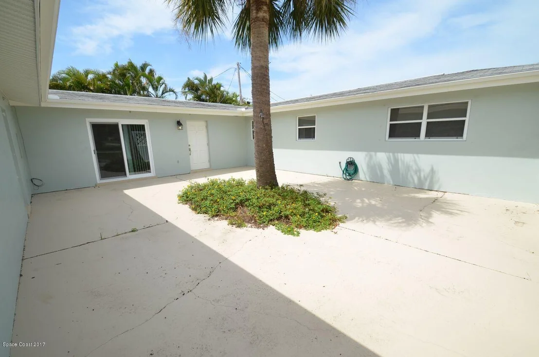 Photo of 1138 Pinetree Drive