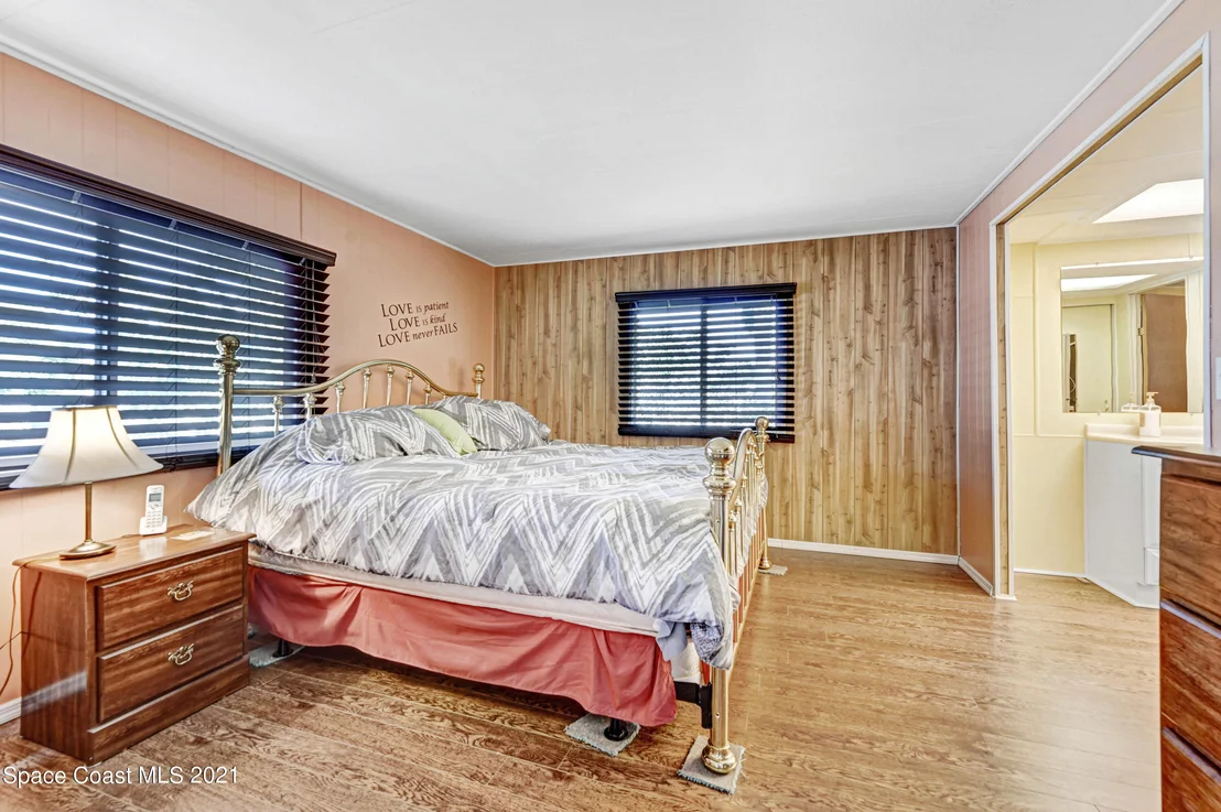 Photo of 566 Jean Circle