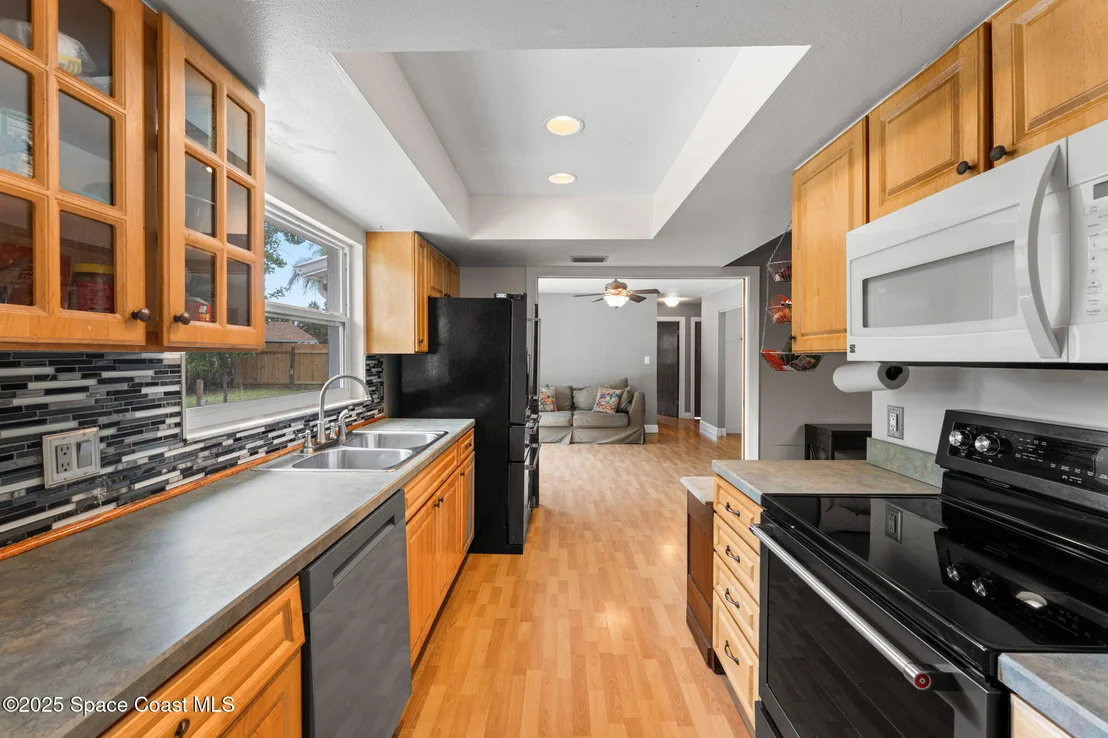 Photo of 2807 Golfview Drive