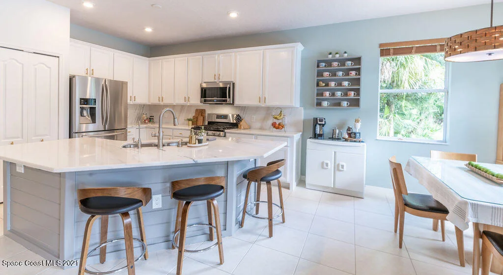 Photo of 4306 Hield Road NW