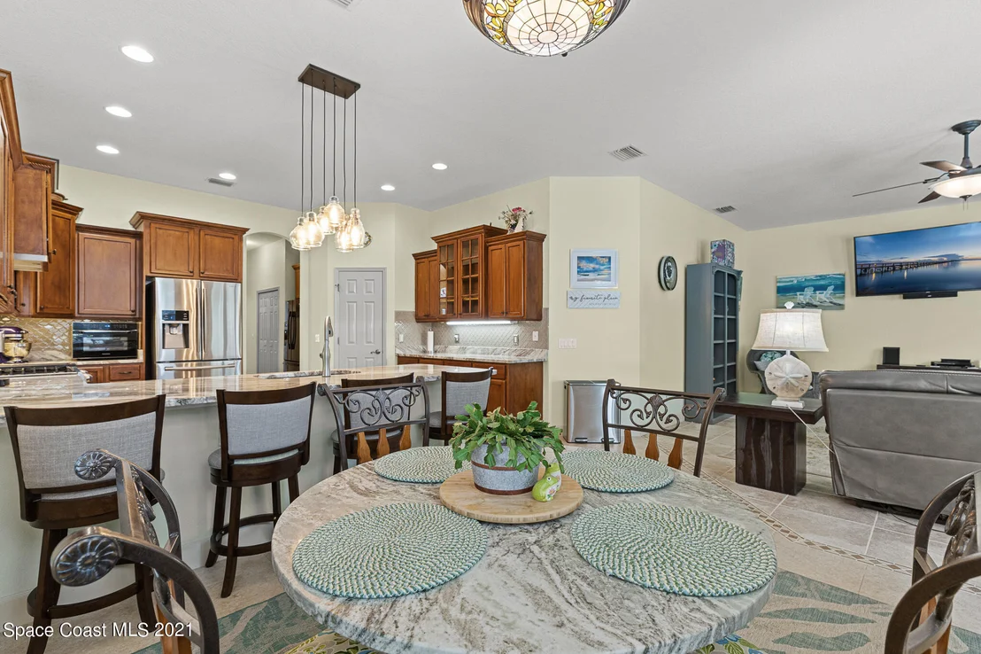 Photo of 170 Ridgemont Circle SE