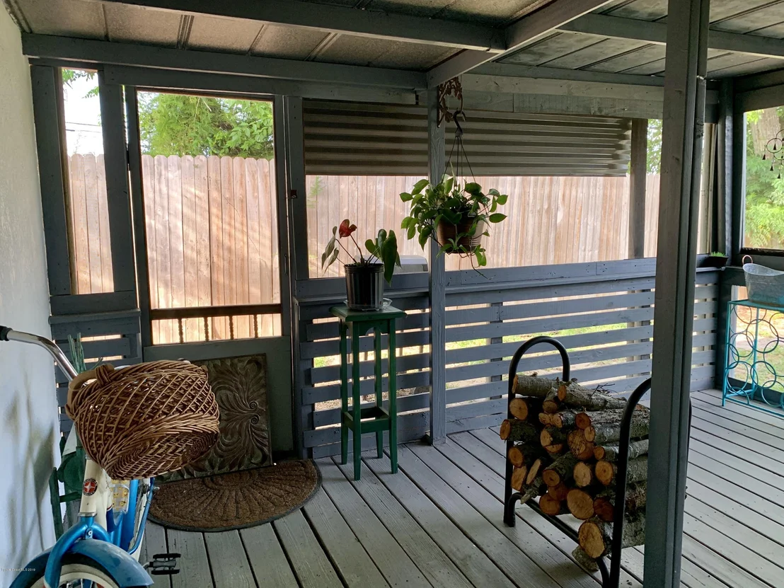 Photo of 1512 Mac Arthur Lane
