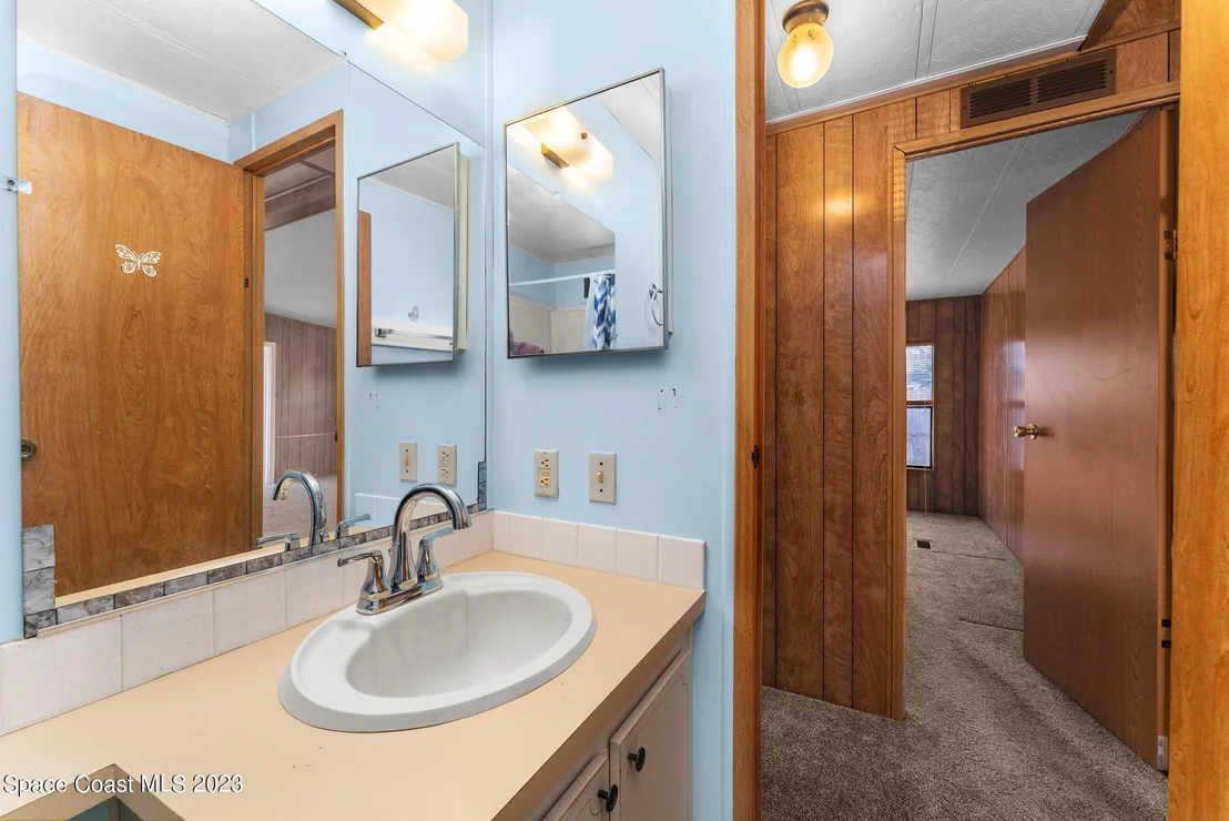 Photo of 112 Vanguard Circle