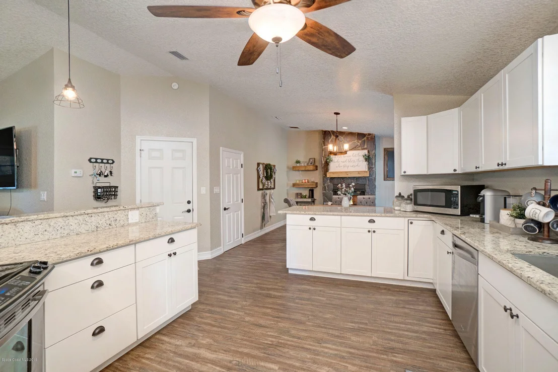 Photo of 3300 Parrish Road