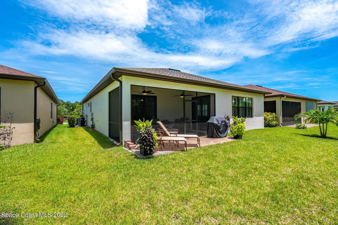 Photo of 1645 Willows Square