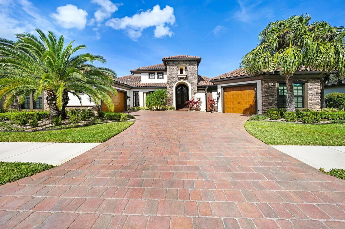 Photo of 2879 Wyndham Way
