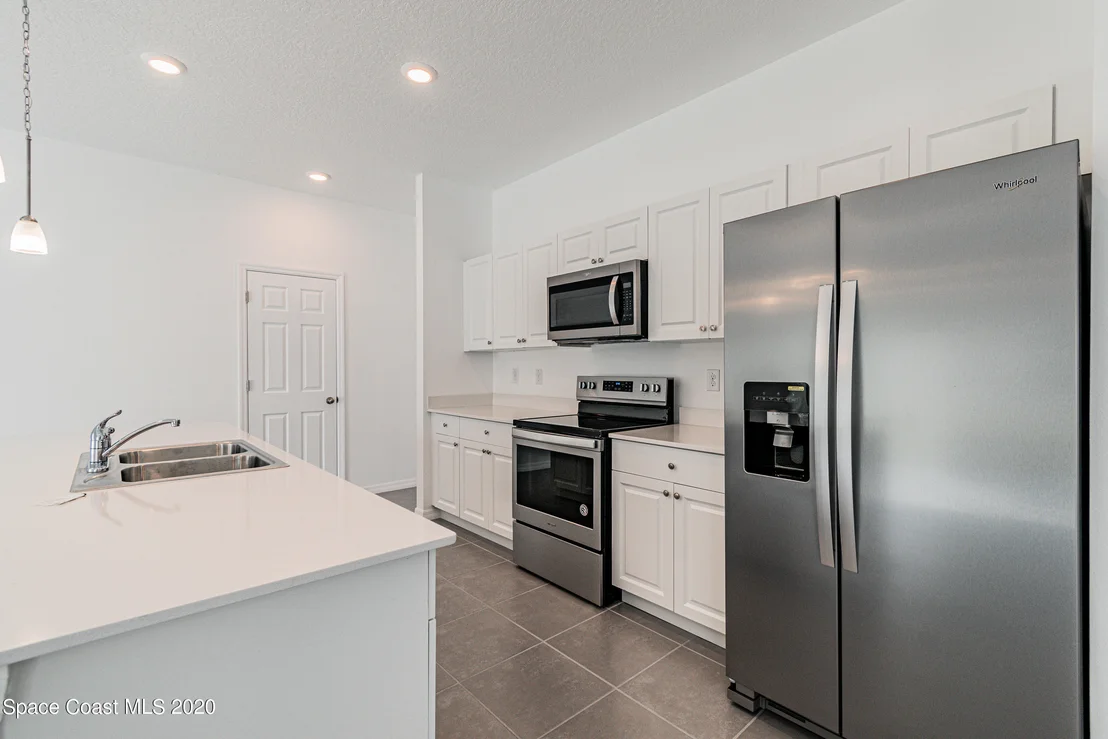 Photo of 850 Lyons Cir Circle NW