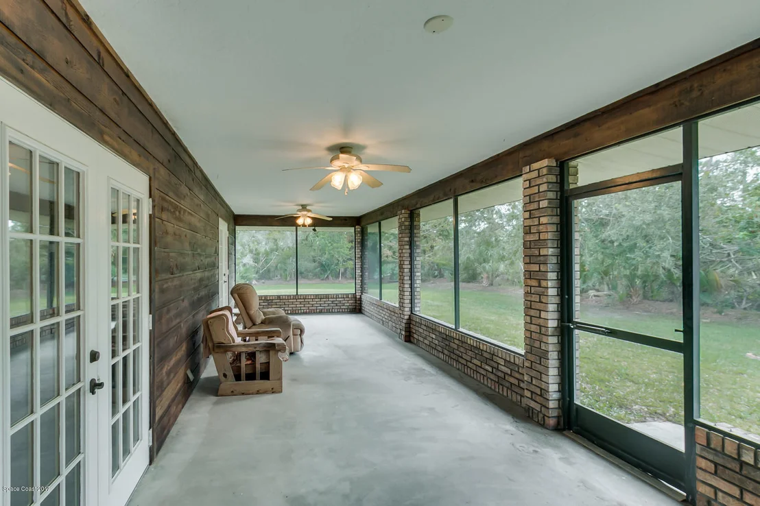 Photo of 2035 Grant Road