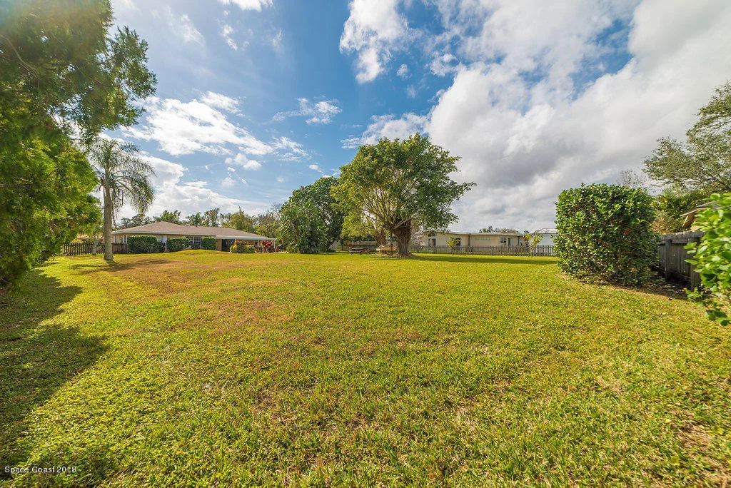 Photo of 700 Montclair Road NE