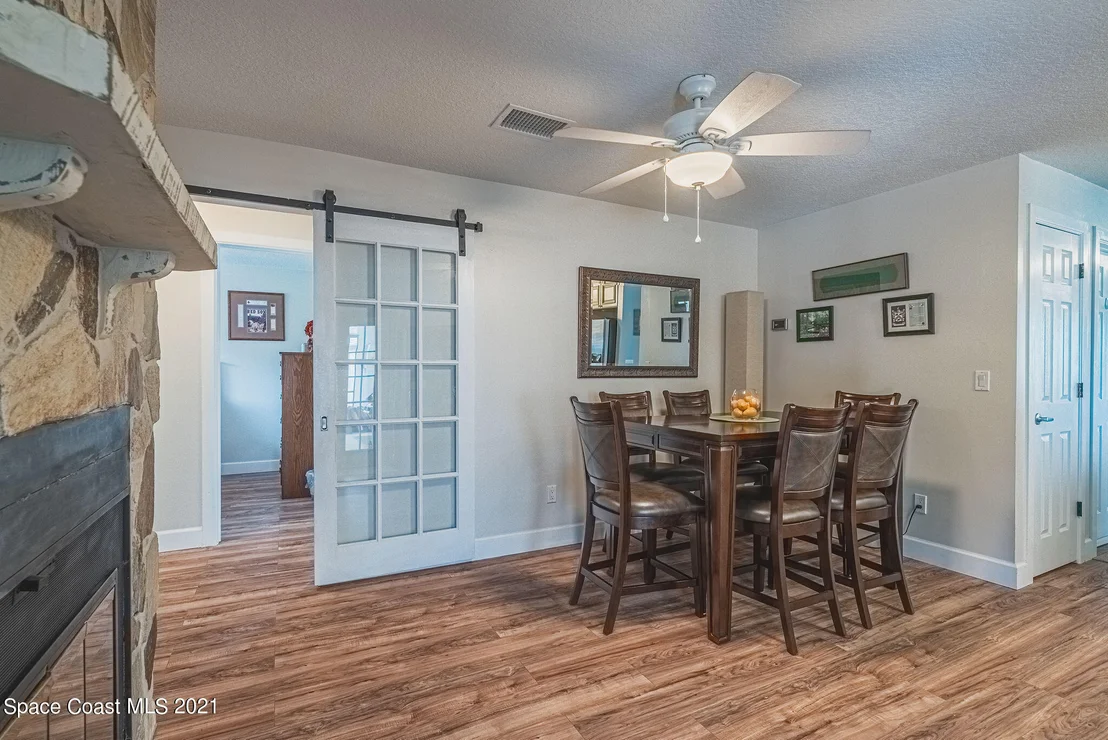 Photo of 845 Berkshire Drive