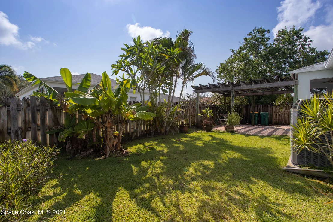 Photo of 8060 Bracken Lane