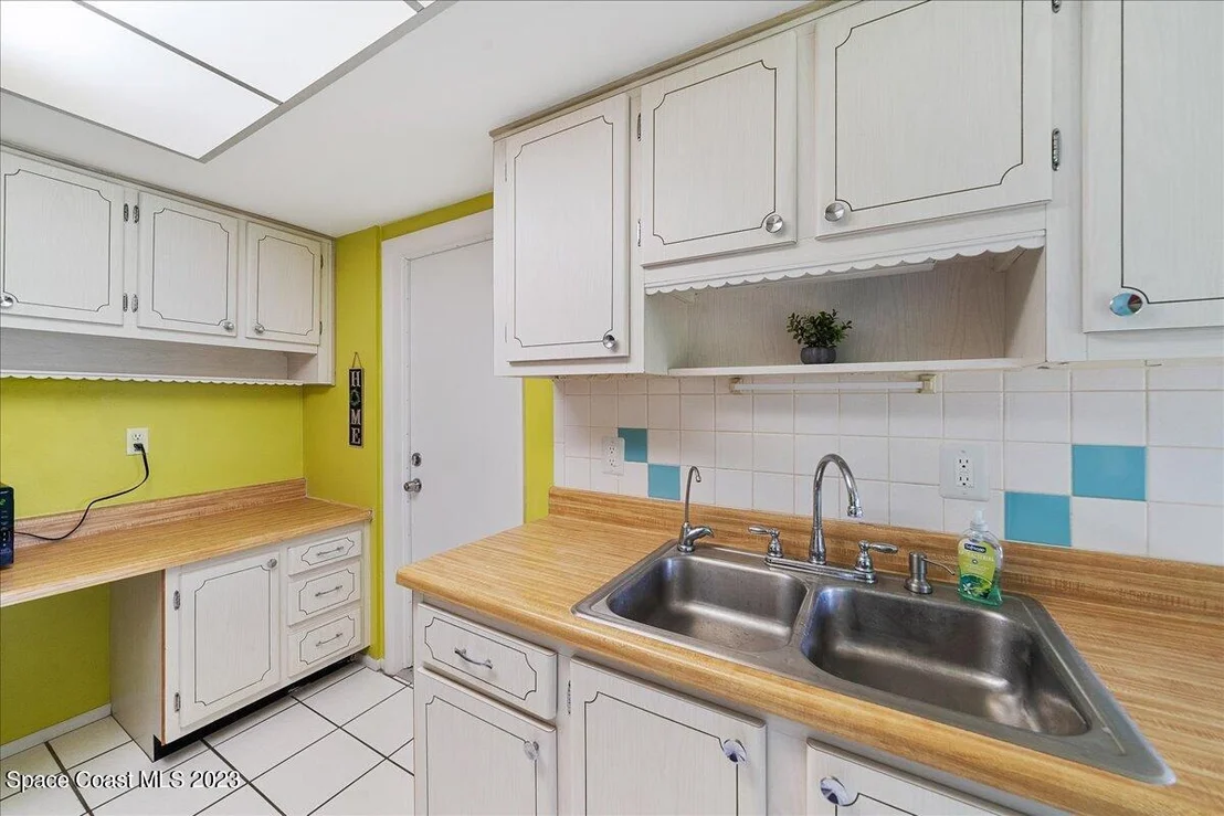 Photo of 533 Clarke Avenue