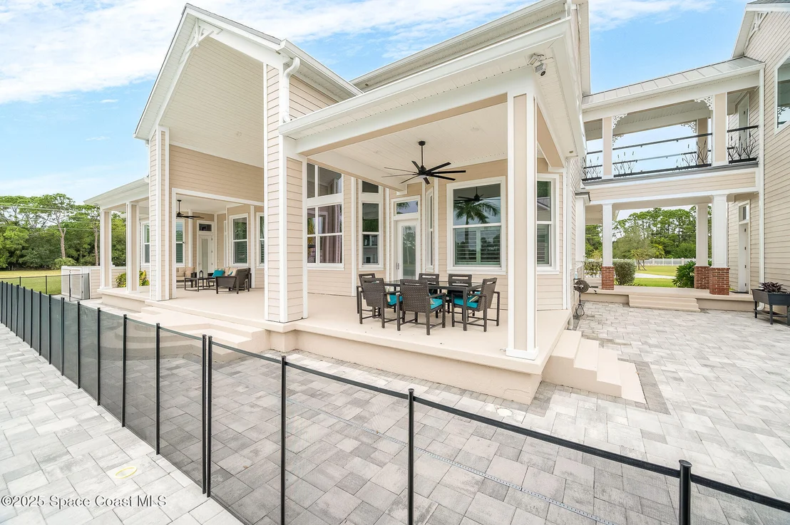 Photo of 4236 Hield Road NW