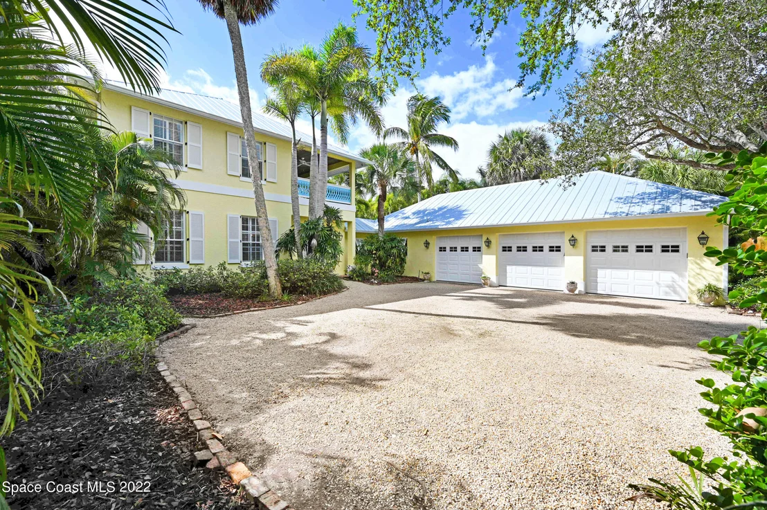 Photo of 155 Bayshore Drive