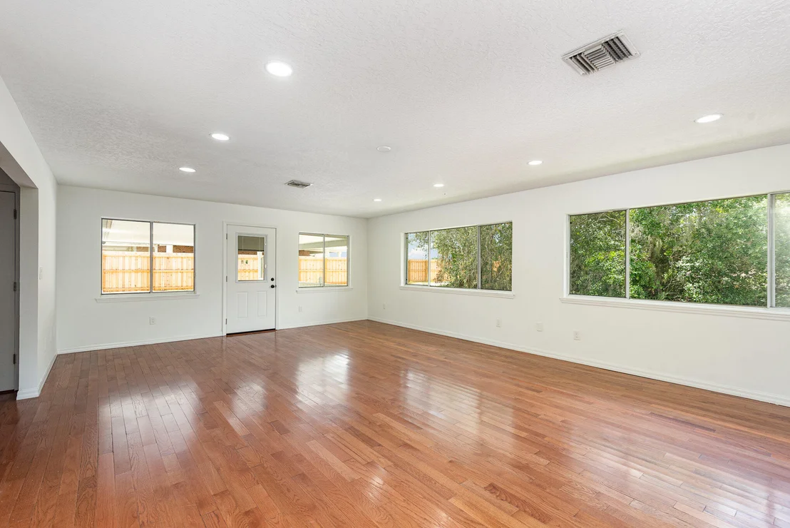 Photo of 2334 Holder Road