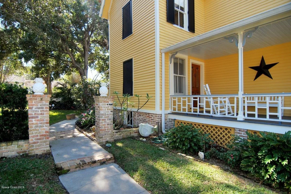 Photo of 27 Barton Avenue