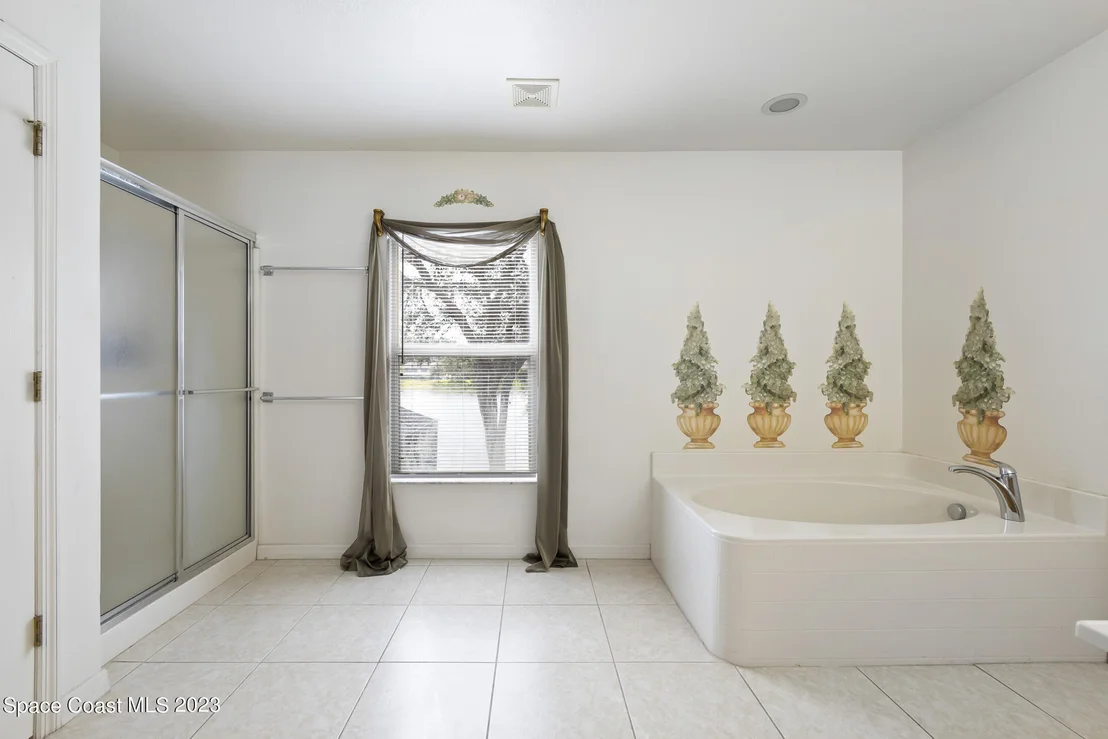 Photo of 4581 Bellaluna Drive