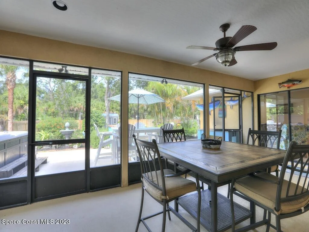 Photo of 9850 Oak