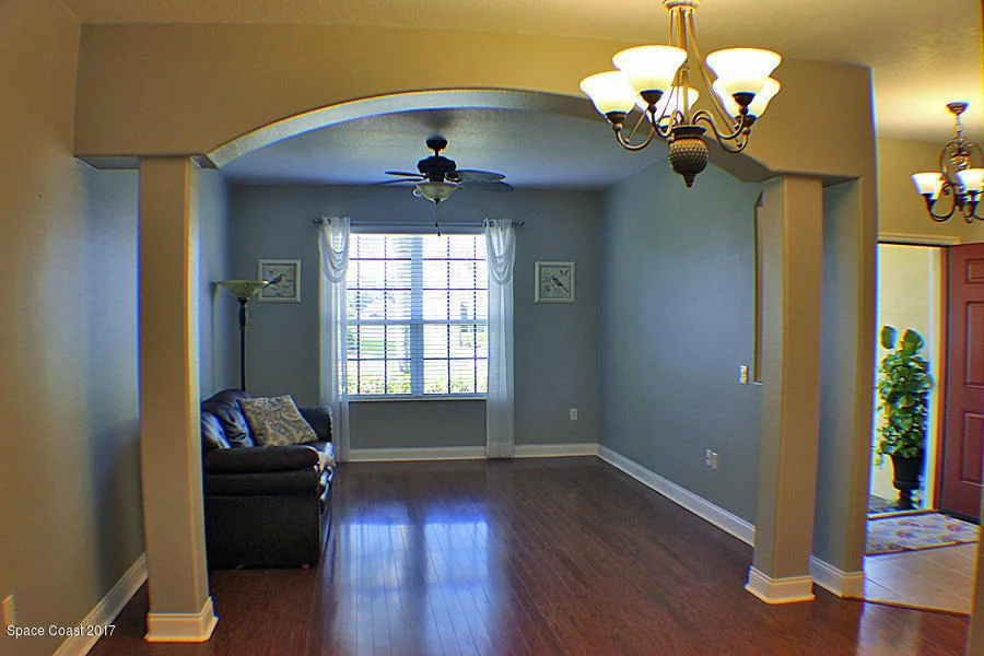 Photo of 1750 Bridgeport Circle