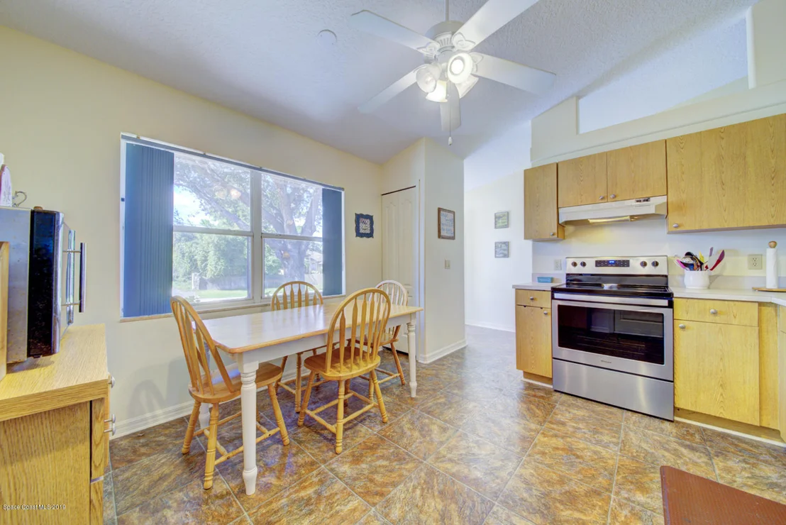 Photo of 6845 Cedar Avenue
