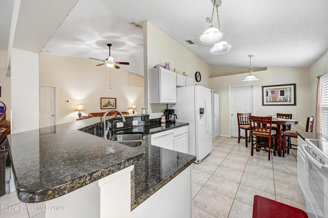 Photo of 8593 Winder Way