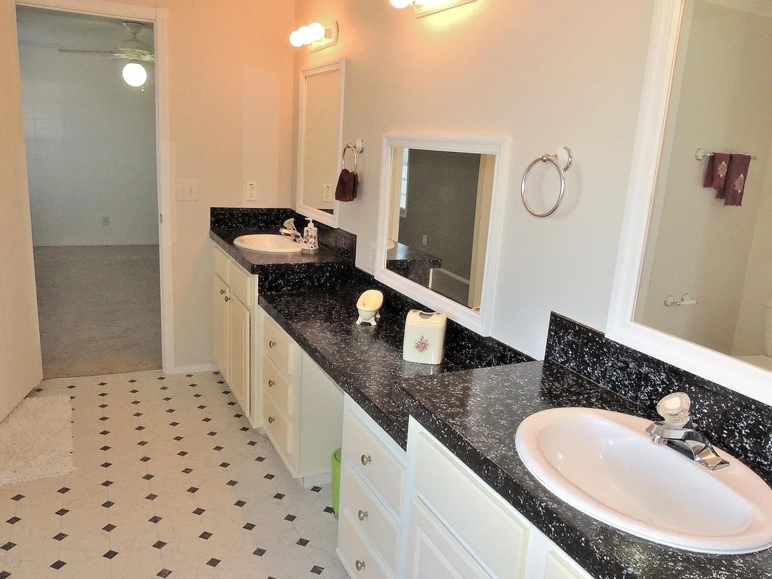 Photo of 855 Phillis Way
