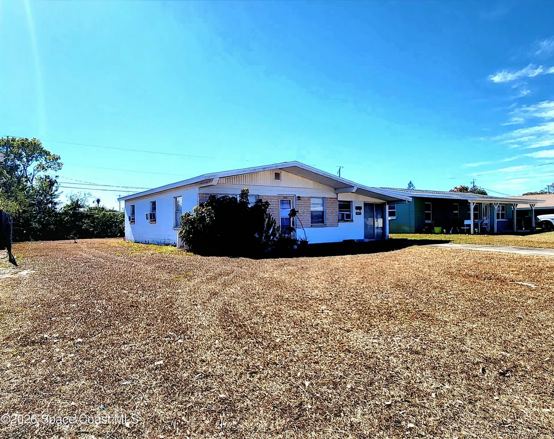 Photo of 2455 Pepper Avenue