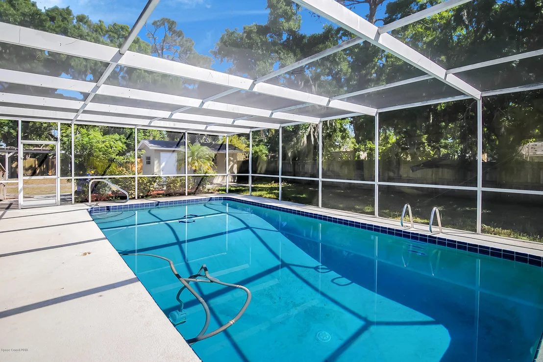 Photo of 1053 Bernice Road