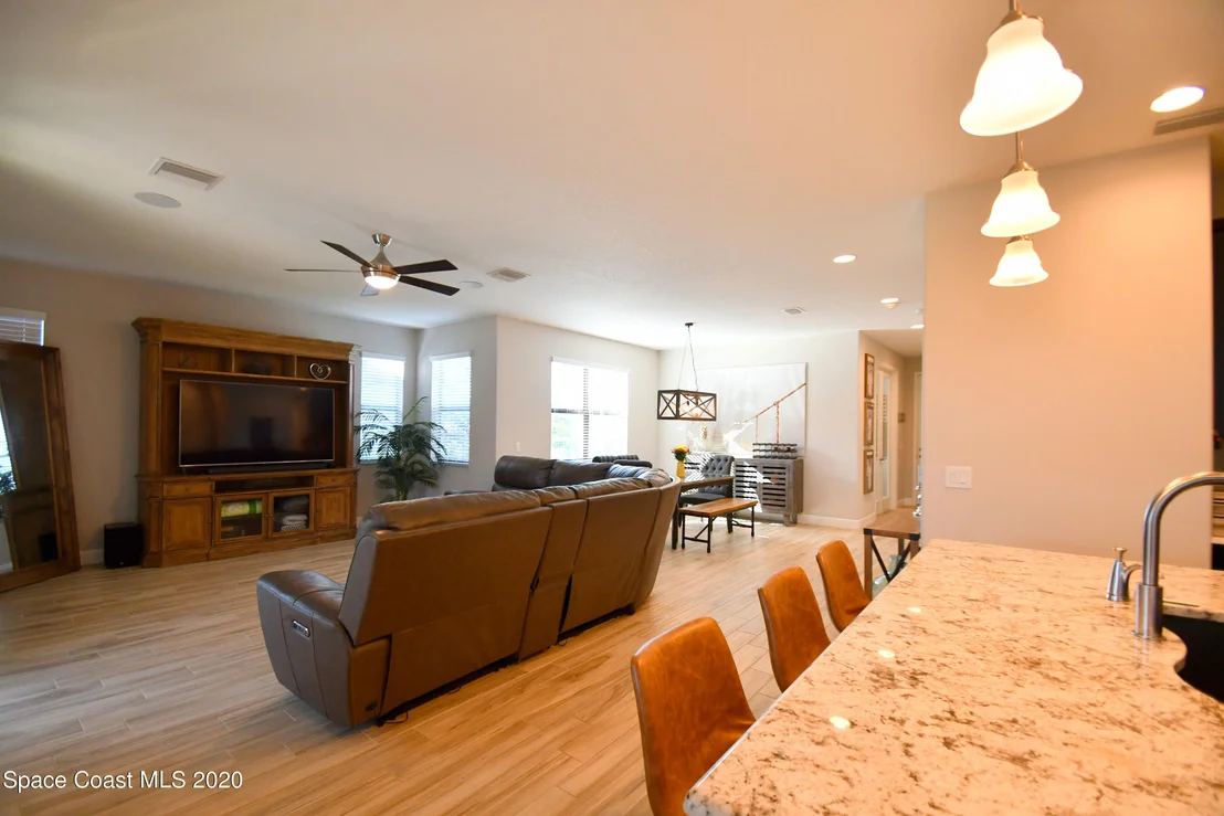 Photo of 2872 Casterton Drive