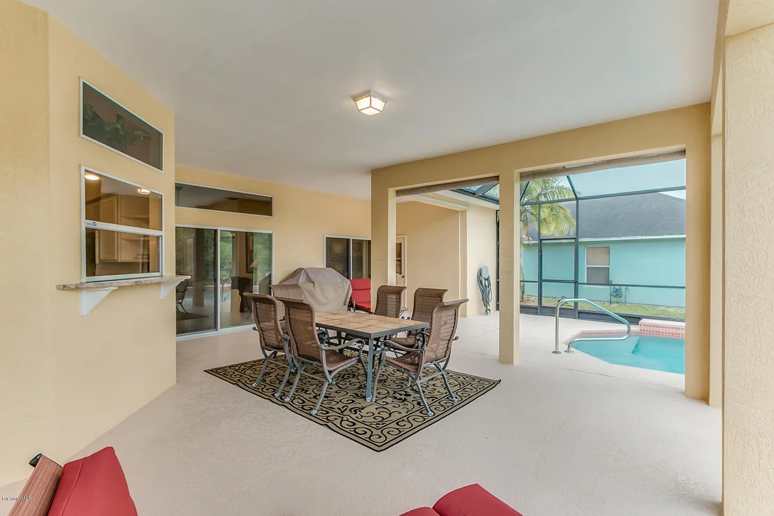 Photo of 4958 Alamanda Drive
