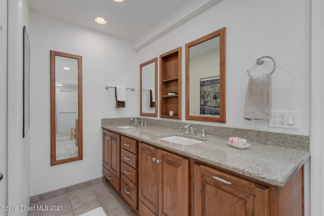 Photo of 1356 Bonaventure Drive
