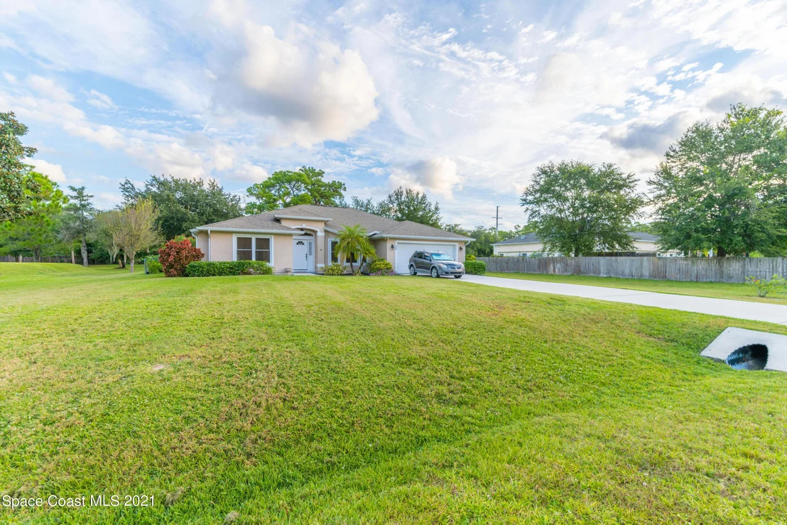 Photo of 7428 Rodes Place