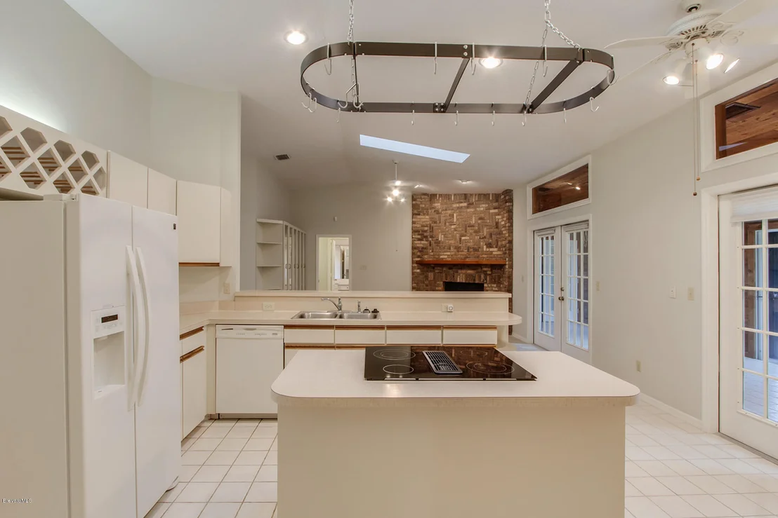 Photo of 1230 Silver Lake Drive