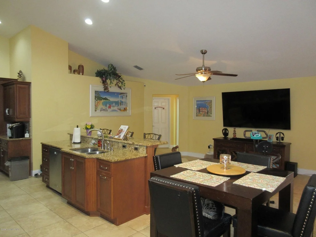 Photo of 1837 Thesy Drive