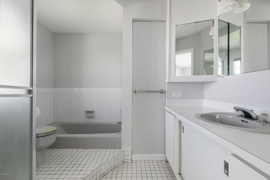 Photo of 596 Oak Ridge Drive