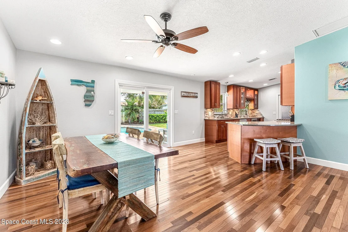 Photo of 425 Cinnamon Drive