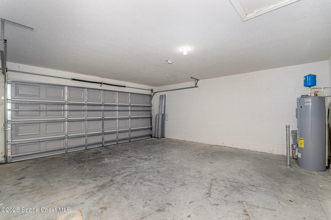 Photo of 2359 Fallkirk Avenue