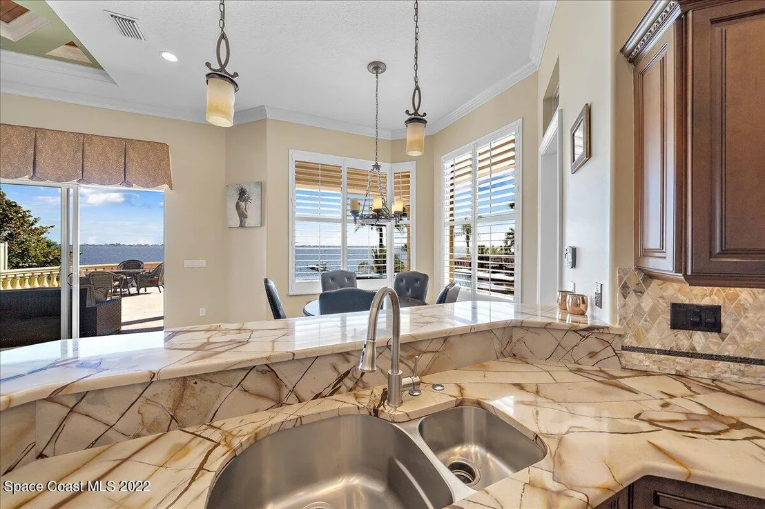 Photo of 671 Indian River Drive