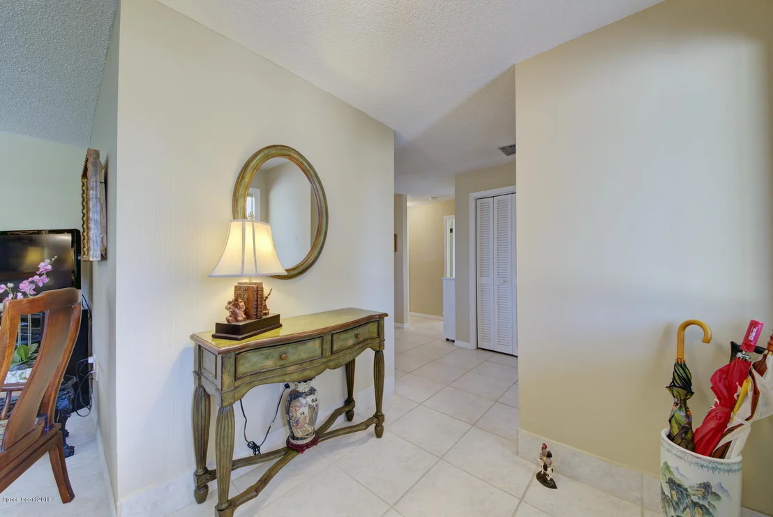 Photo of 452 Saint Johns Street