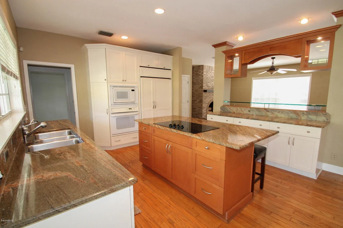 Photo of 440 Bay Point Drive