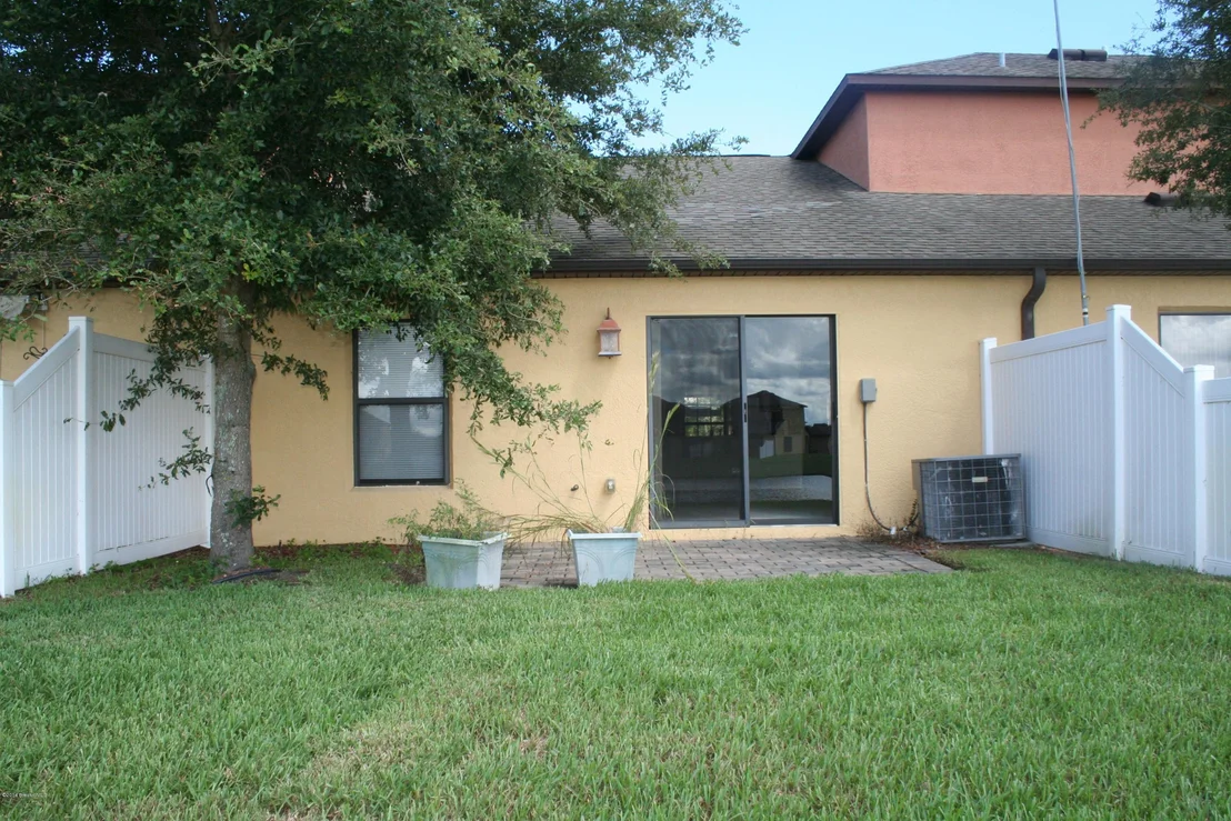 Photo of Unit 104 at 835 Luminary Circle